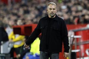 黄金甲体育-此前9次欧冠淘汰赛两回合丢球4+，巴萨仅2次晋级下一轮