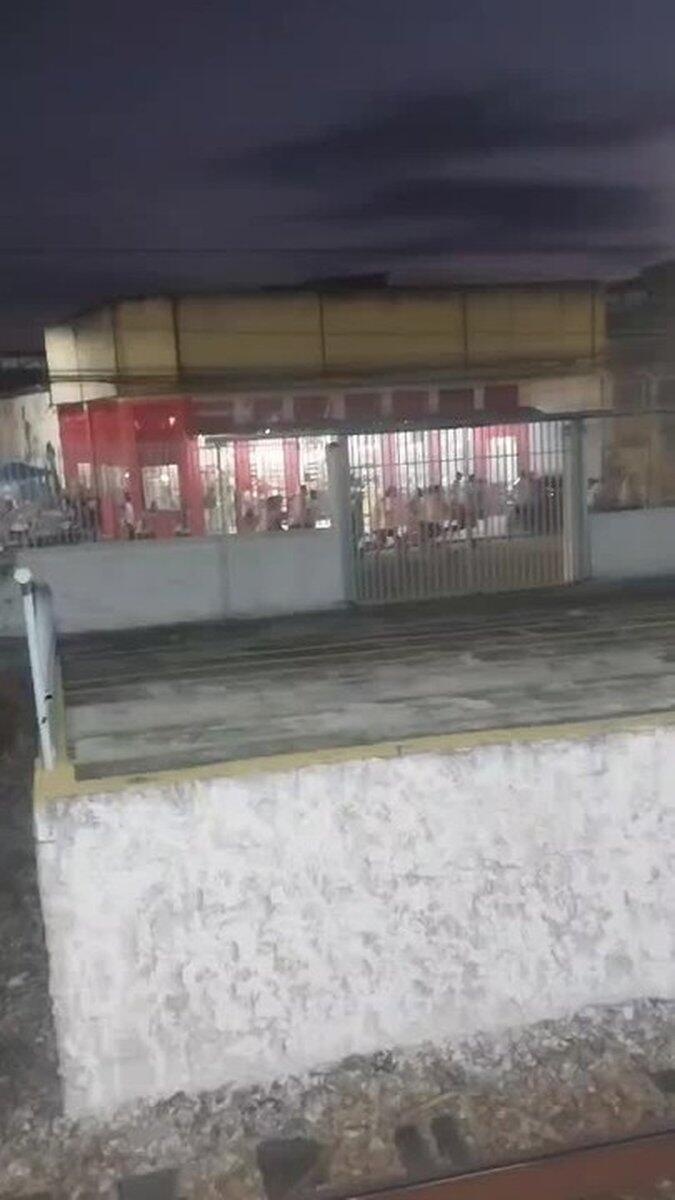 黄金甲体育-巴西杯赛前博塔弗戈与达伽马球迷发生冲突，其中一人头部中枪身亡