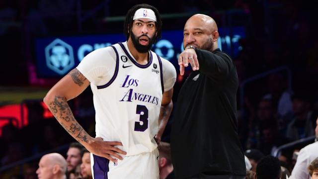 黄金甲体育官网-戴维斯37+18带队结束连败，他用实际行动支持主帅